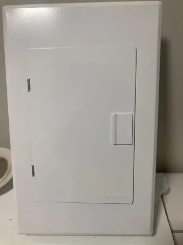 QUADRO GS 16 DISJ + 8DR 100 AMP TRI EMBUTIR