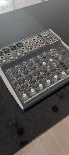 Mesa de som 12 canais