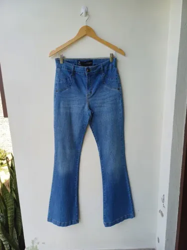 Calça Jeans Flare tam 40