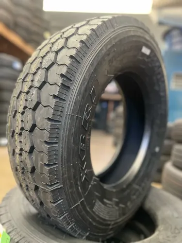 235/75R17,5 BORRACHUDO  Pneu caminhão 3/4 - chama no whats