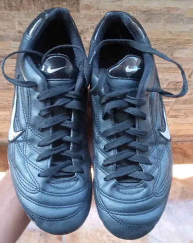 Chuteiras Infantil Nike tamanho 36