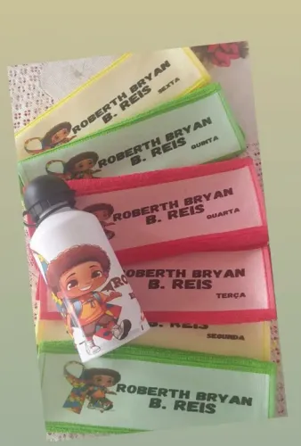 Kit de Garrafas de Água Personalizadas + 6 toalhinhas