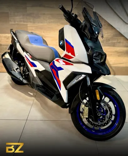 BMW C400X SPORT - Baixo Km - Impecável 