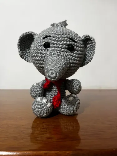 Elefante em Crochê Amigurumi Elefantinho de Pelúcia Pronta Entrega 