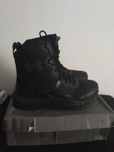 Bota Under Armour