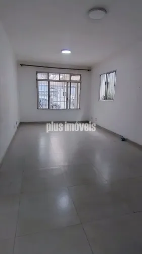 Sobrado reformado com 4 dormitórios, 2 suítes e área gourmet