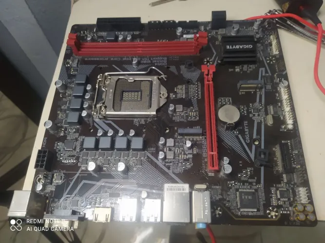Placa Gigabyte B560M