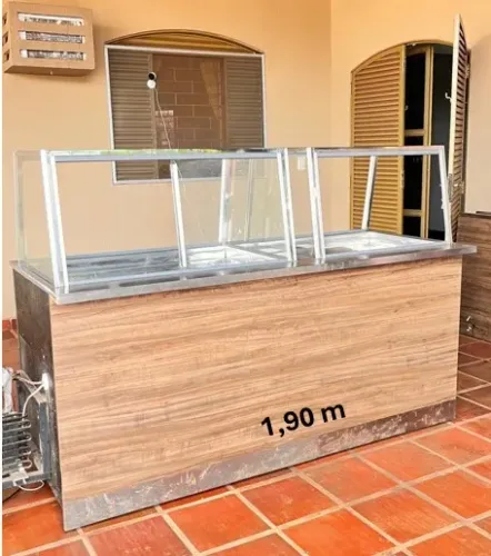 BALCÕES DE SORVETERIA OU AÇAITERIA