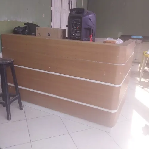 Balcão Caixa em L muito grande R$ 800