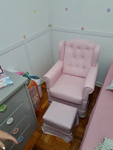 Cadeira Rosa de Balanço
