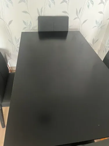 Mesa Tok&Stok 135x80 + 4 cadeiras | Conjunto completo