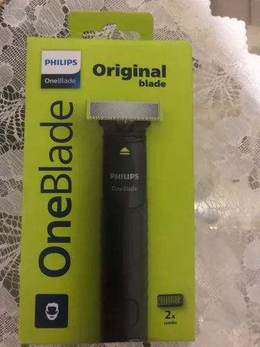 Aparador e barbeador Philips 2x combs lacrado