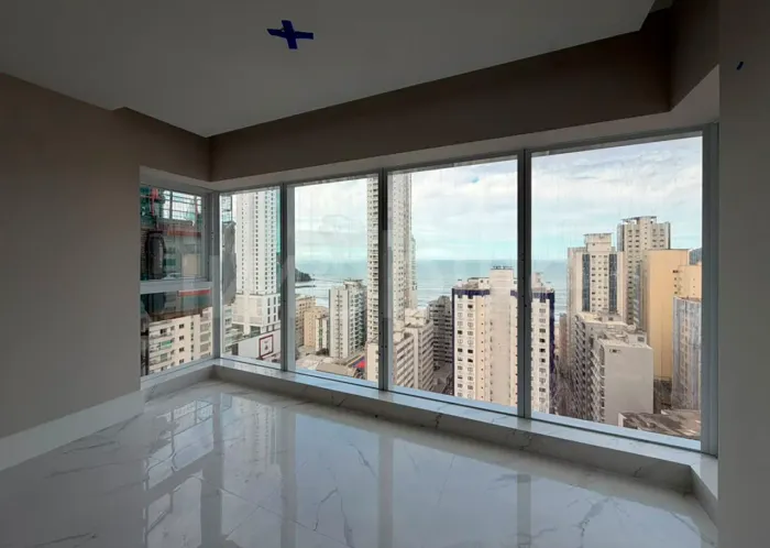 Apartamento no Edificio Sapphire Tower em Balneário Camboriú.