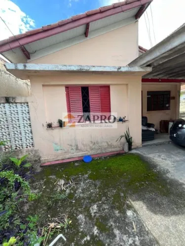 Casa para Locação em São José dos Campos, Vila Cardoso, 3 dormitórios, 1 banheiro, 4 vagas