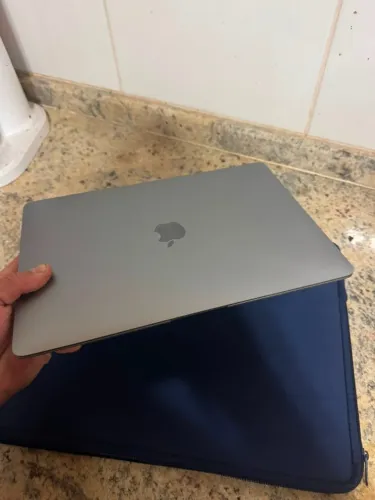 Macbook M1 8gb 256gb extremamente novo aceito cartao garantia 2meses