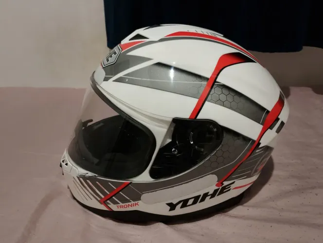 Capacete usado uma vez