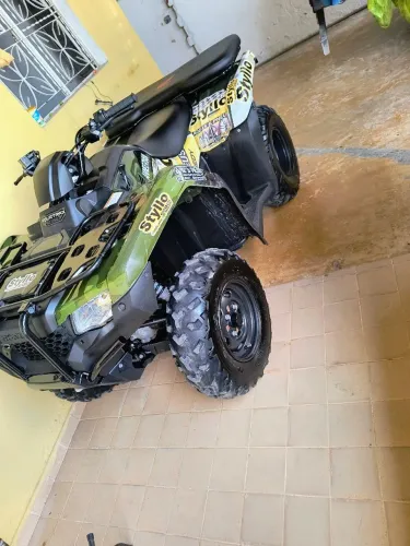 Quadriciclo Honda fourtrax 2025 1.800 km