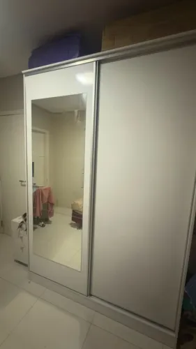 Guarda roupa adulto