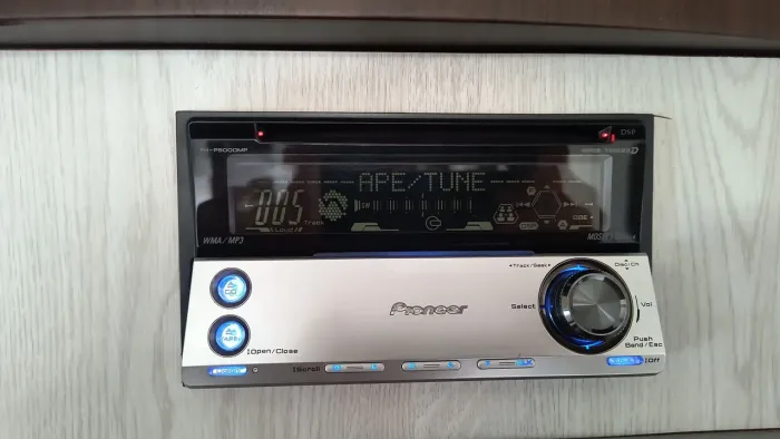 Pioneer com cd e toca fita