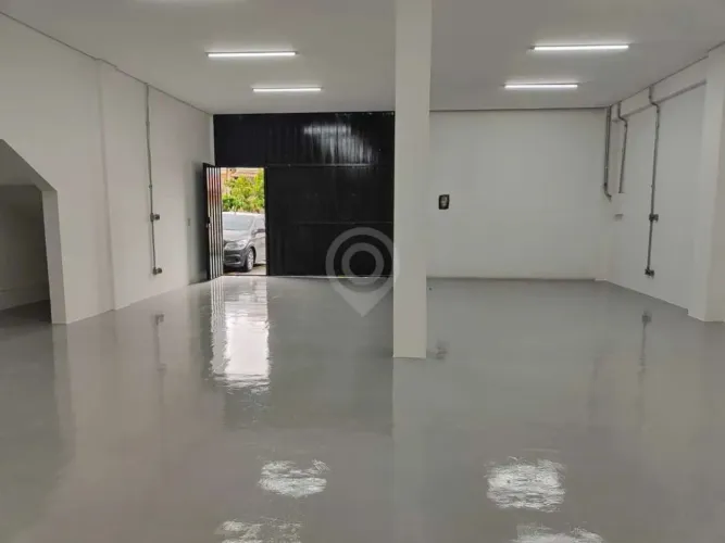 Ponto comercial : / Comercial / Bairro dos Pintos