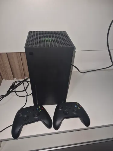 ? Xbox Series X 1TB + 2 Controles + TV HQ 50" ? Seminovos