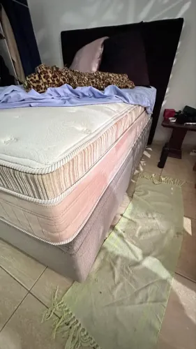 Cama box Bau casal + colchão 
