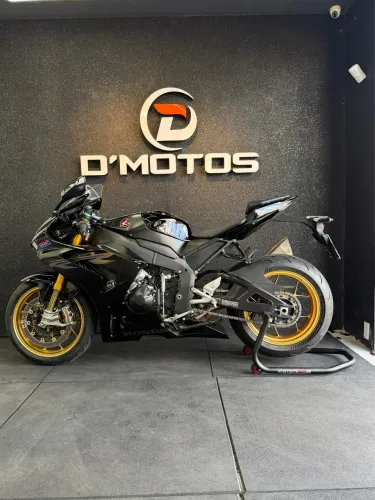 HONDA CBR 1000 RR-R FIREBLADE sp - 2024 - 4.500km!!