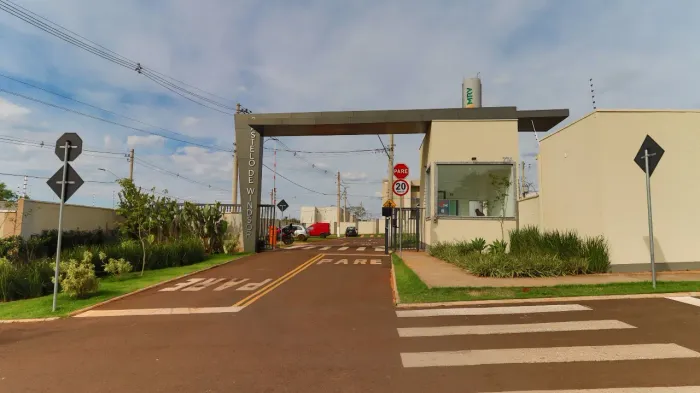 Apartamento no Condomínio Castelo de Windsor
