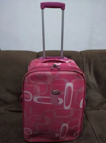 Vendo mala de viagem 23 kg funciona tudo certinho