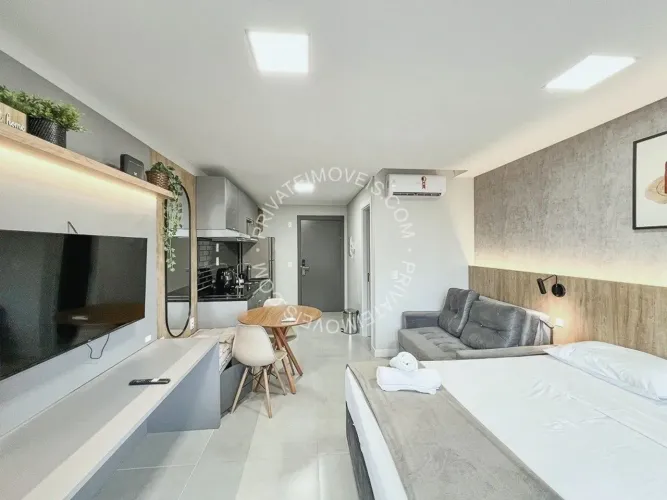 Apartamento Studio mobiliado para alugar no Três Figueiras com 1 quarto (1 suíte)