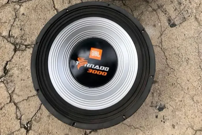 Vendo tornado 2200 com bolinha do 3000