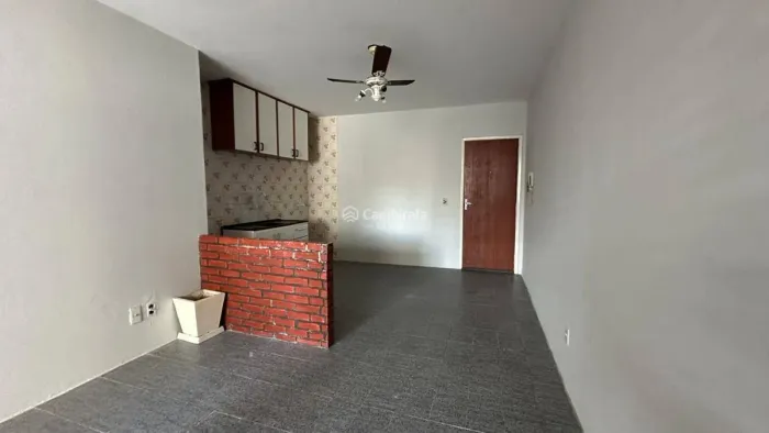 Excelente kitnet Semi mobiliada para alugar no kobrasol em São José na melhor localização 