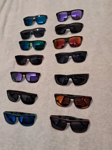 Estoque para revenda- Lote 24 Óculos de Sol + 29 Cases e 93 Flanelas - Liquidação