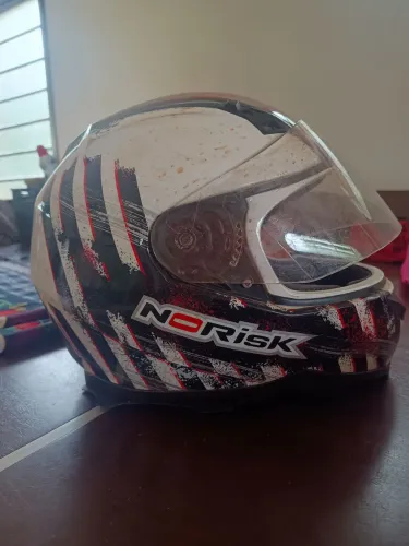 Capacete