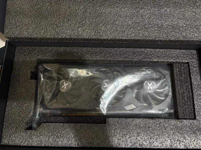 Placa de Vídeo RX 6700 XFX Speedster - 10 GB VRAM