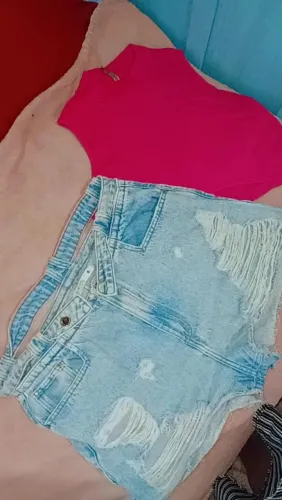 Combo de roupa blusas calças tamanho g gg M brechó e 2 sapatos 40 peças 