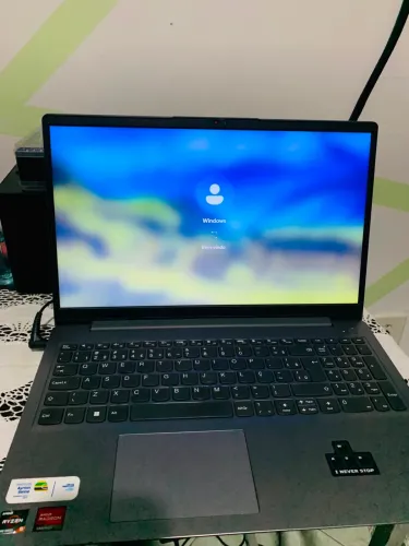 Lenovo IdeaPad 3 Ryzen 5 5500U | 20GB  RAM | SSD NVMe | Bateria Excelente 