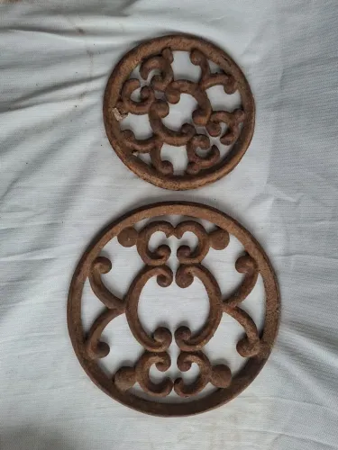 Antigas grades decorativas em ferro fundido (valor da dupla)