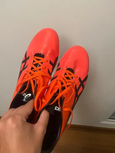 Sapatilha atletismo ASICS