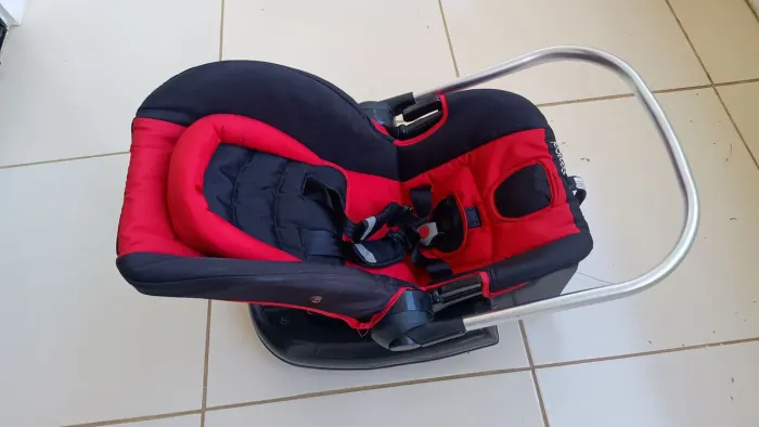 Bebê conforto e carrinho