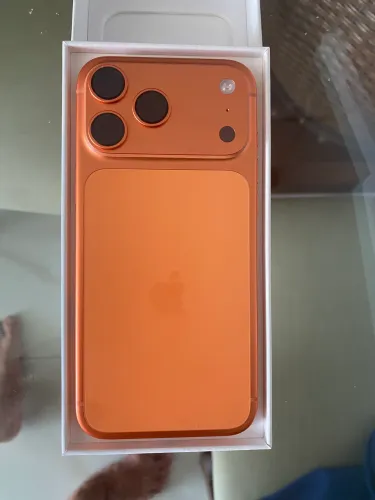 Iphone 17 pro max igual a Novo