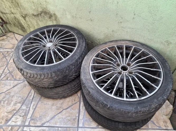 Rodas aro 17 para carro Fiat
