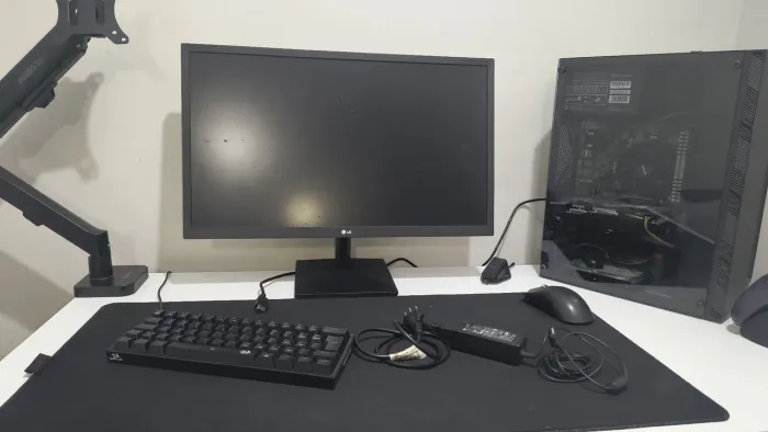 MONITOR LG 21 POLEGADAS