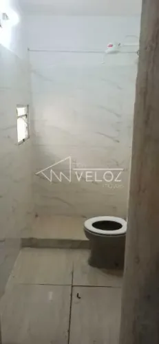 Casa de rua : Duplex / Residencial / Glória