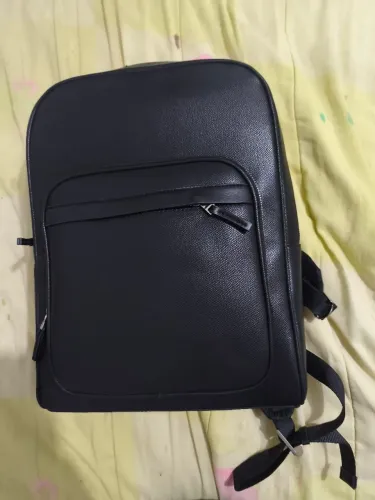 Mochila Zara Masculina Preta em Material Sintético Texturizado (Com Tag)
