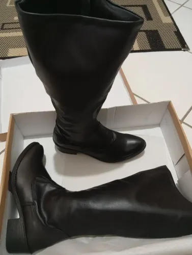 Bota montaria