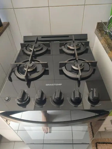 Fogão com mesa de vidro Brastemp 4 bocas - 8 meses de uso