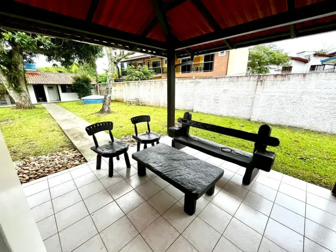 Casa à Venda em Florianópolis  Lagoinha do Norte | 30 metros do mar! - Florianópolis - SC
