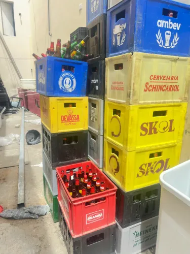Grade de cerveja - Engradado de cerveja