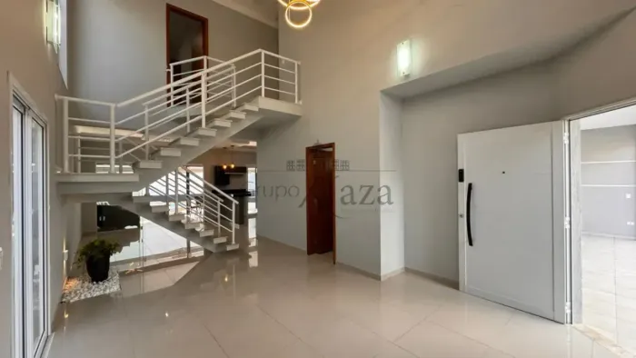 Casa em Condomínio - Villa Branca - Residencial Quintas do Vila Branca - 4 Dormitórios - 2